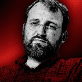Charles Hoskinson Acusa Vitalik Buterin de Proteger Sua Própria Aposta Quântica